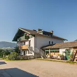 Ahrnhof * Innsbruck